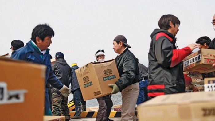 Yakuza Turut Bahu Membahu Membantu Korban Gempa Kyushu
